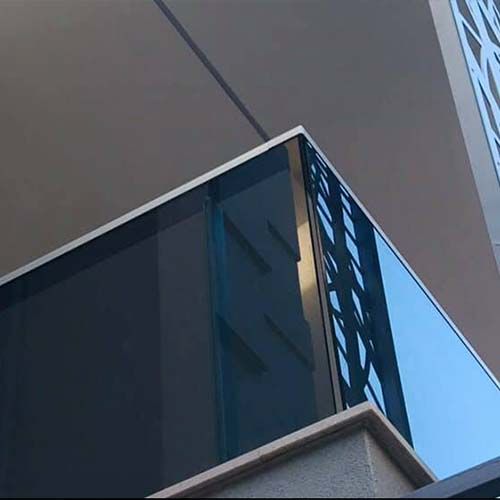 Servizi infissi a Foggia produzione infissi, persiane e opere in ferro, esposizione serramenti e porte Infissi Dimatteo